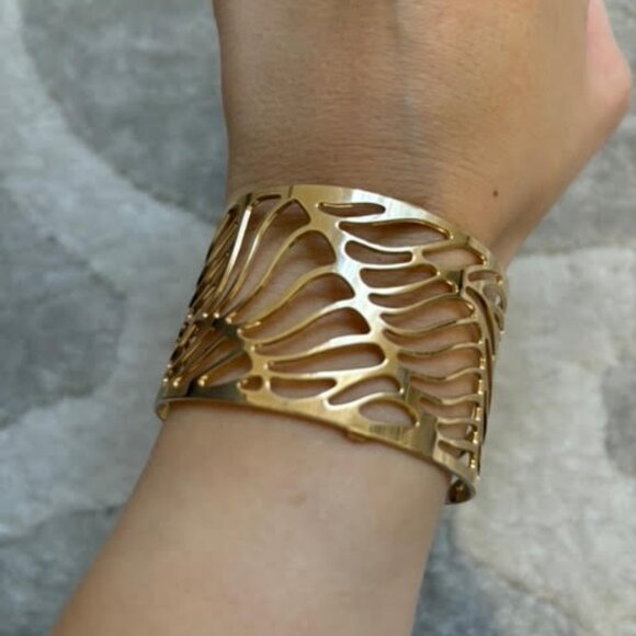 Les Georgettes Reversable Leather Cuff Bracelet - Picture 5 of 5